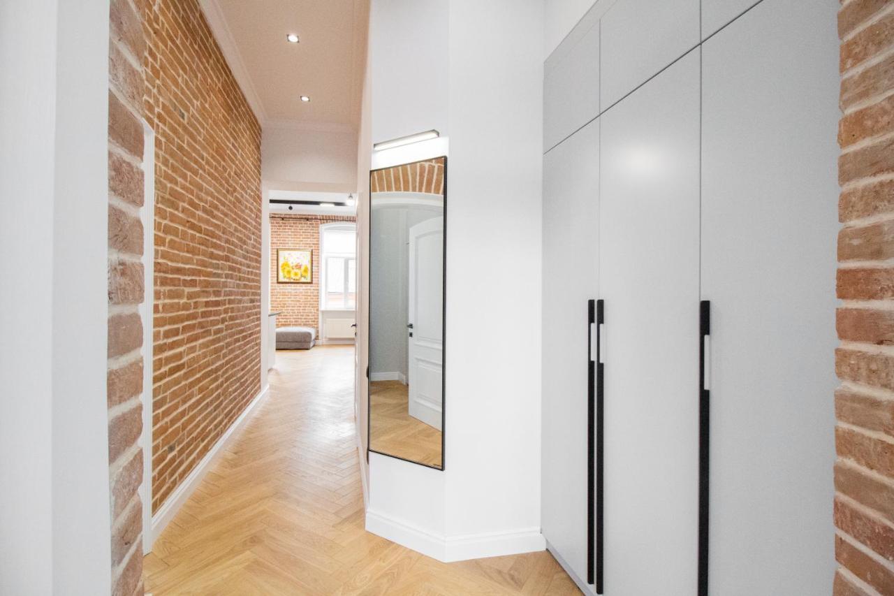 Seveneleven Apartments Chernivtsi Luaran gambar