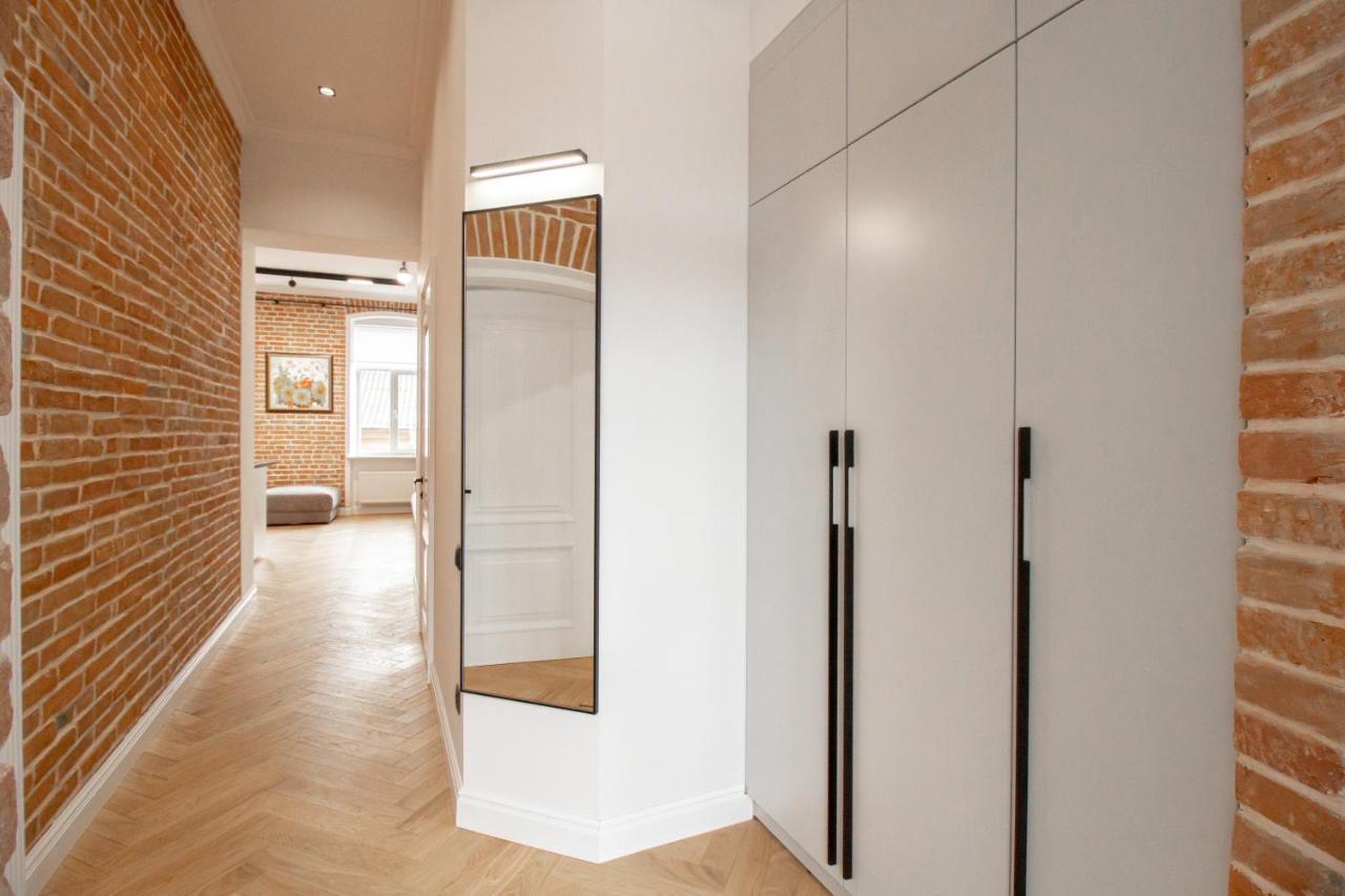 Seveneleven Apartments Chernivtsi Luaran gambar