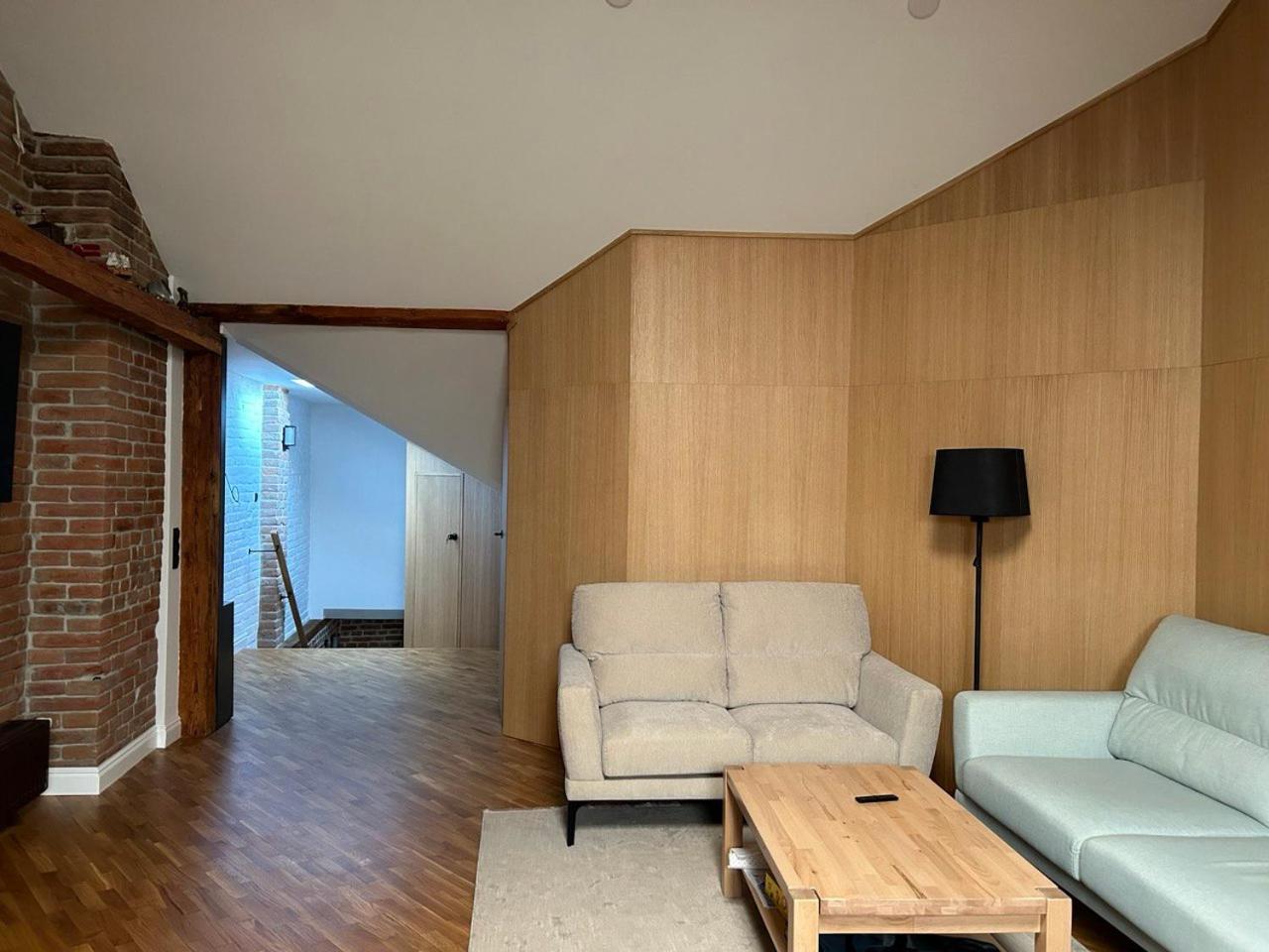Seveneleven Apartments Chernivtsi Luaran gambar